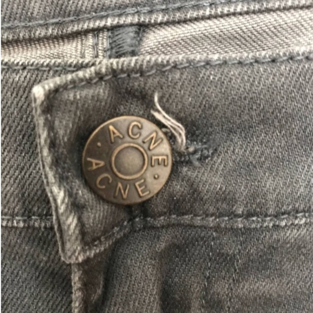 Acne “Max”